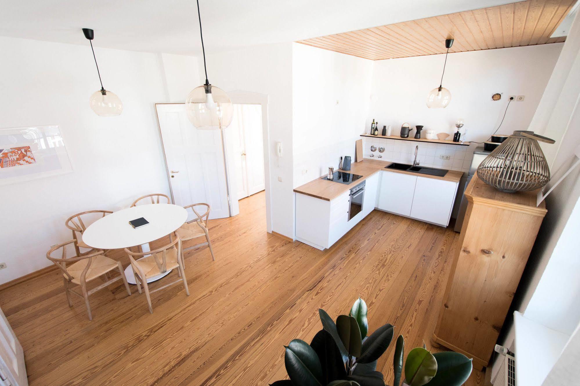 Modern Design Im Klassischem Altbau Weimar  Buitenkant foto