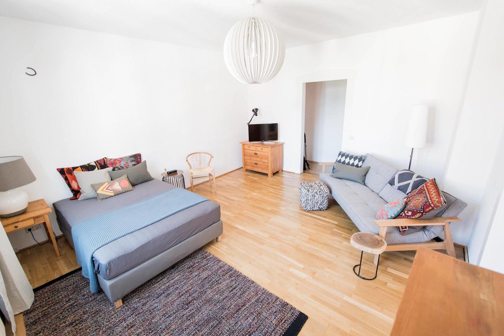 Modern Design Im Klassischem Altbau Weimar  Buitenkant foto