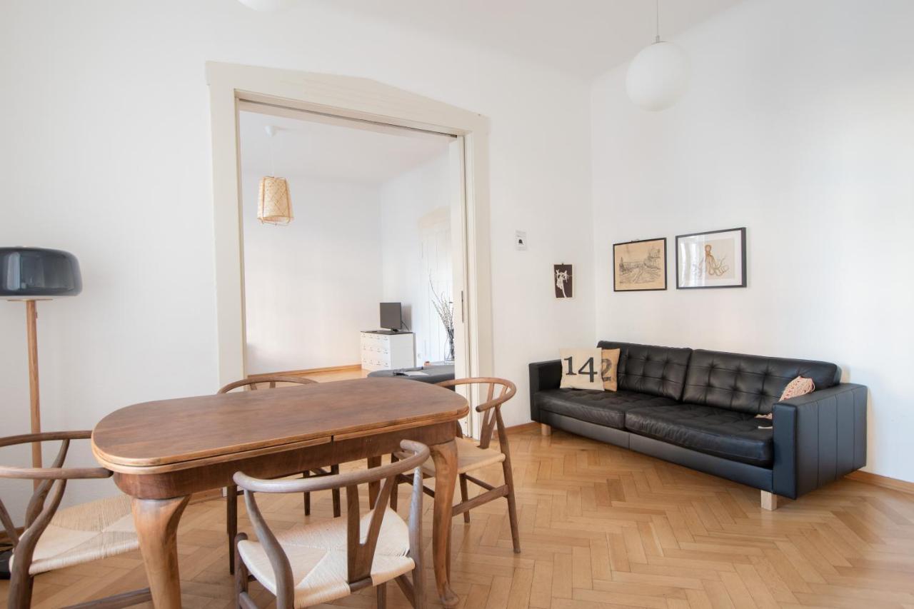 Modern Design Im Klassischem Altbau Weimar  Buitenkant foto